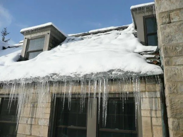 Dam_roof